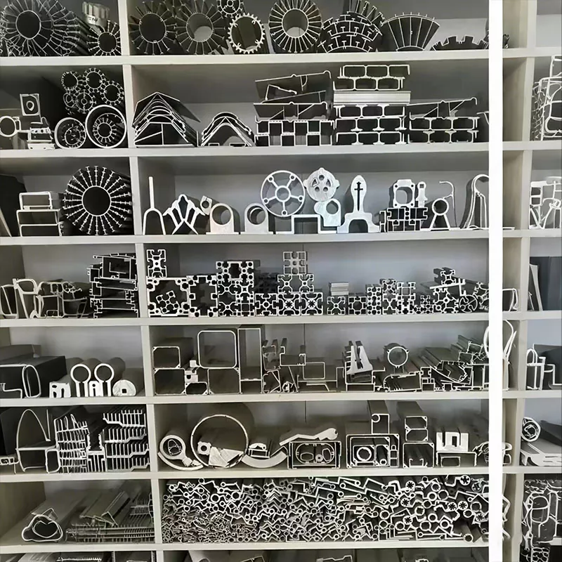 Pemprosesan profil perindustrian aluminium aloi